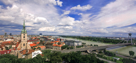 Panoráma Bratislavy - fotografia z knihy Slovensko, Slovakia, Slowakei, La Slovaquie