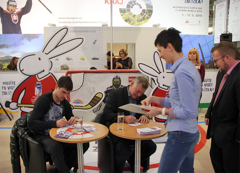 Meet  Vladimir Vujtek and Ivan Baranka. Invitation to World Ice Hockey Cup in Ostrava