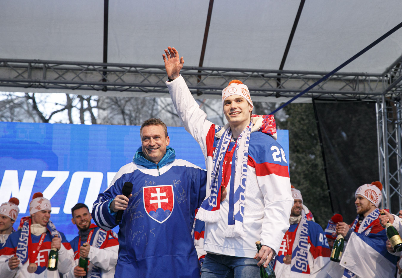 Bratislava celebrated Slovak bronze hockey team after Olympics 2022