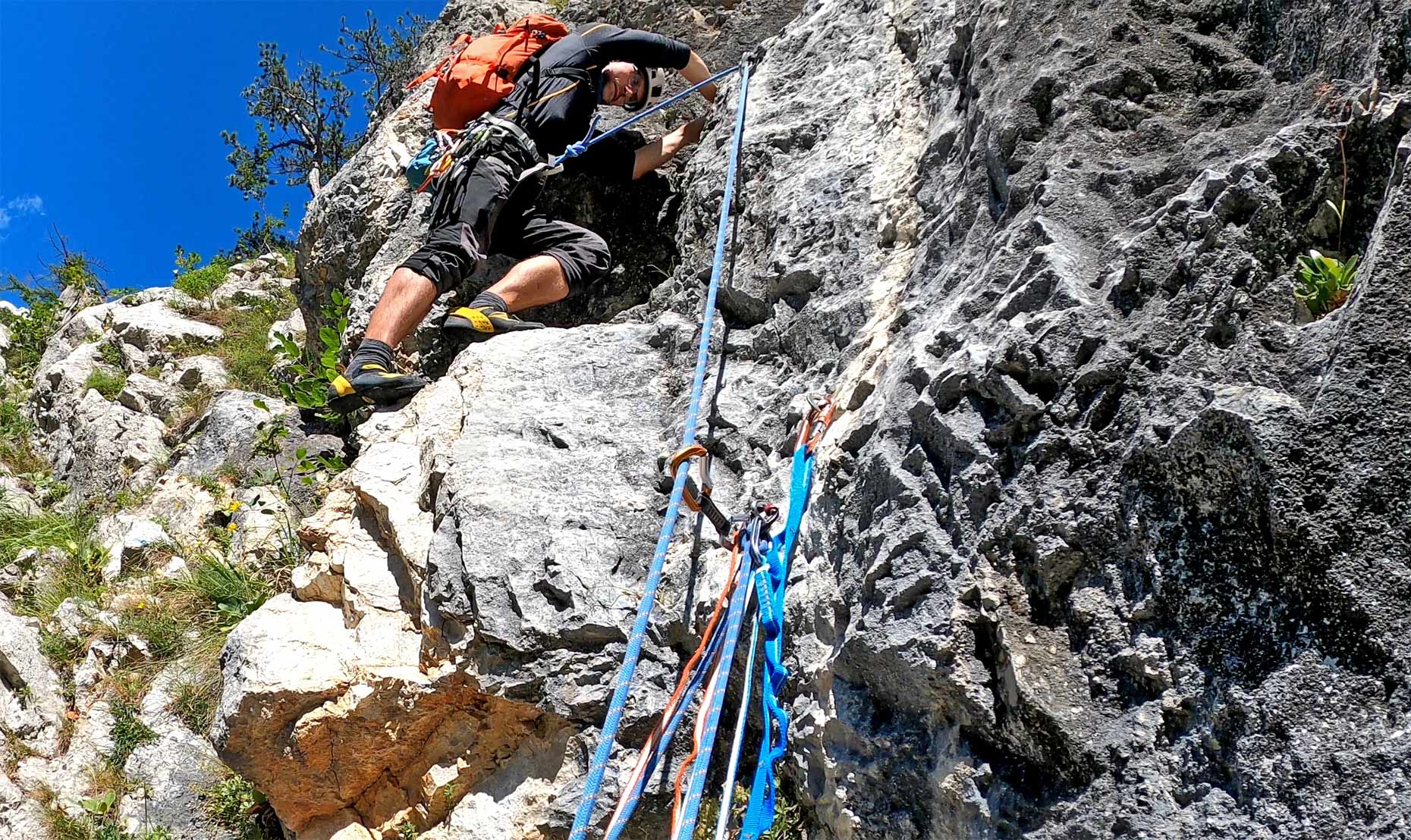 Mišo nastupuje do siedmej dĺžky